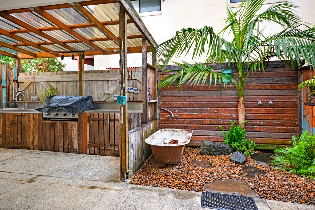 3 Boronia Avenue POTTSVILLE 7