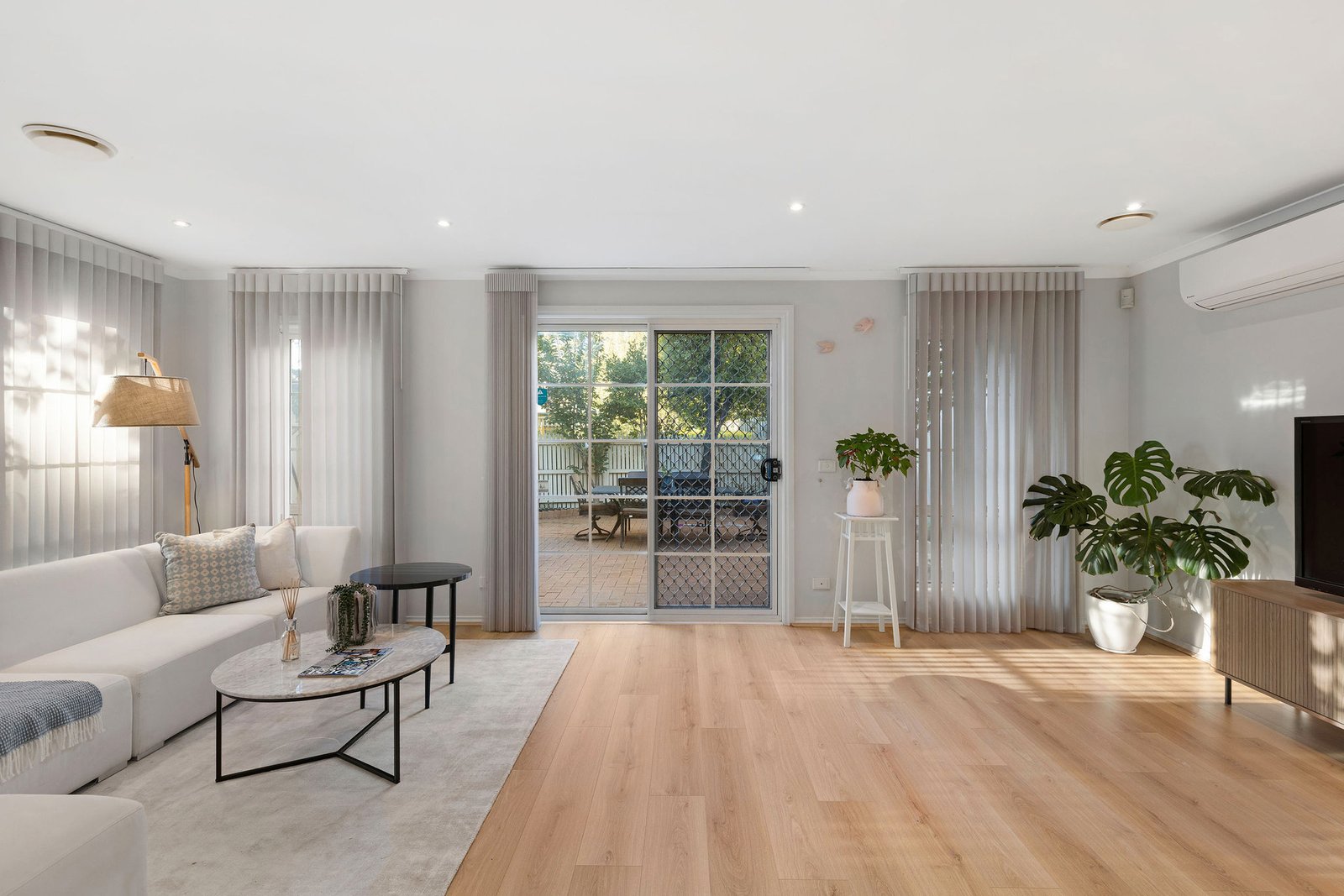 Gallery: 3 Botanic Walk
