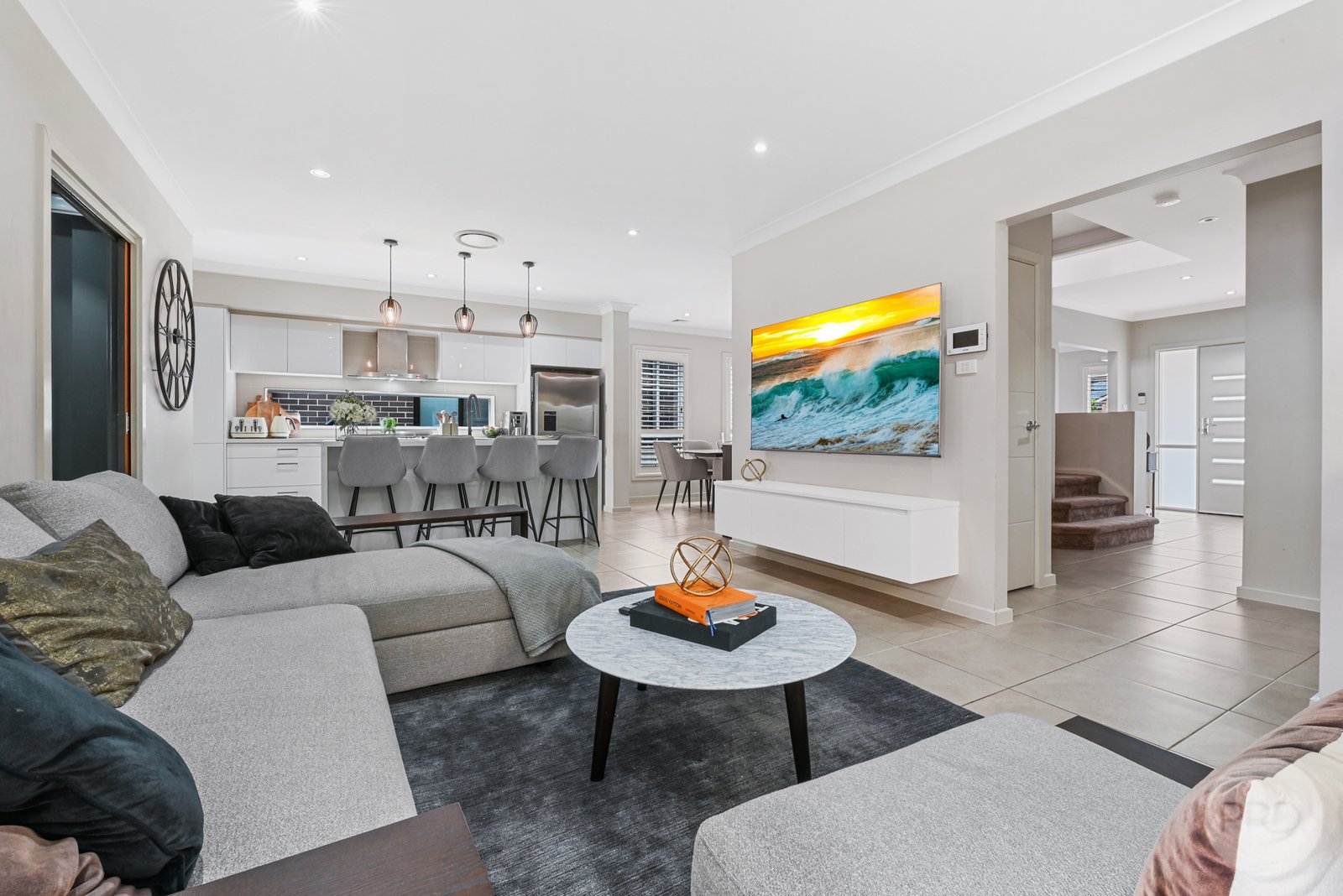 3 Bottlebrush Avenue LUGARNO 3