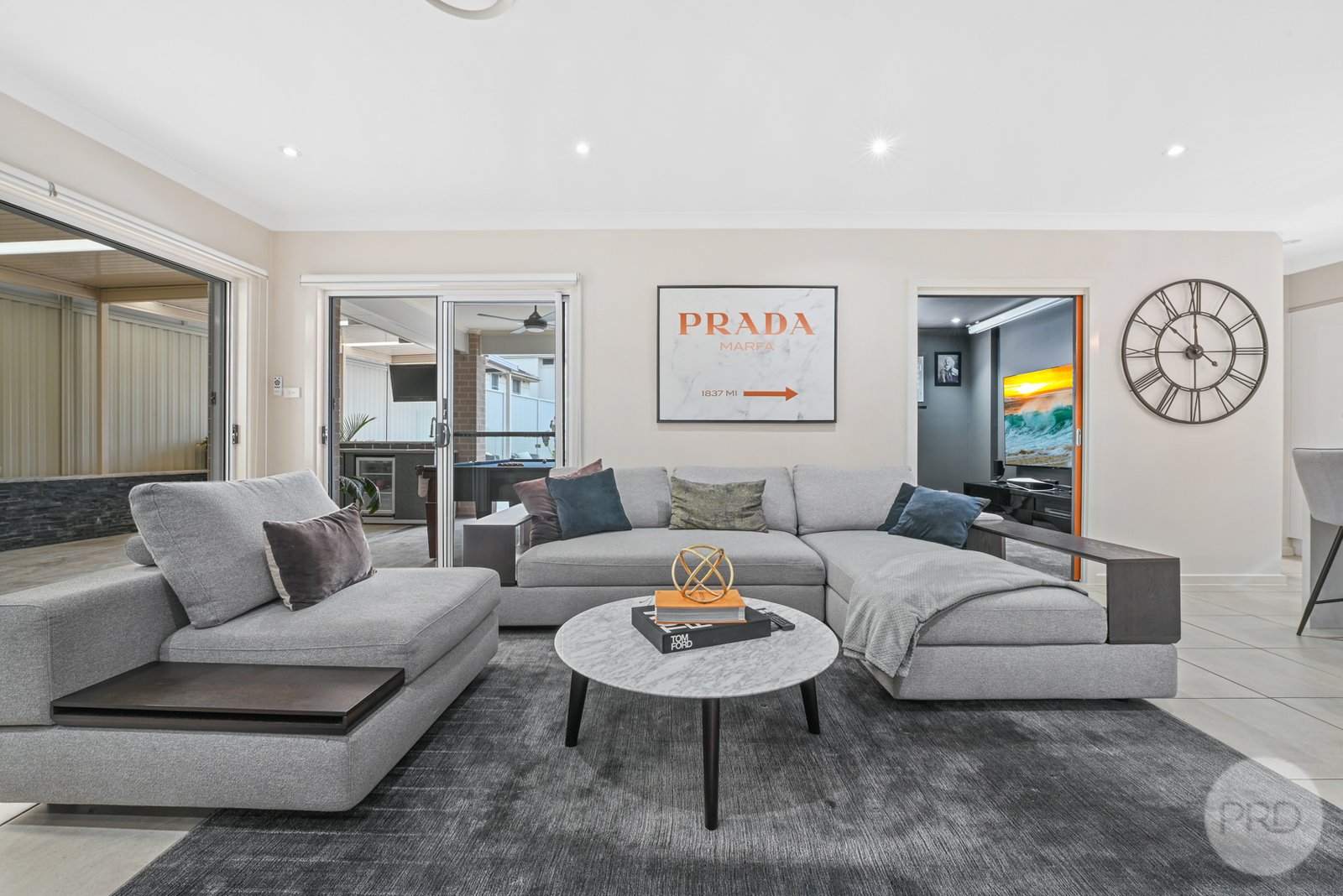 3 Bottlebrush Avenue LUGARNO 6