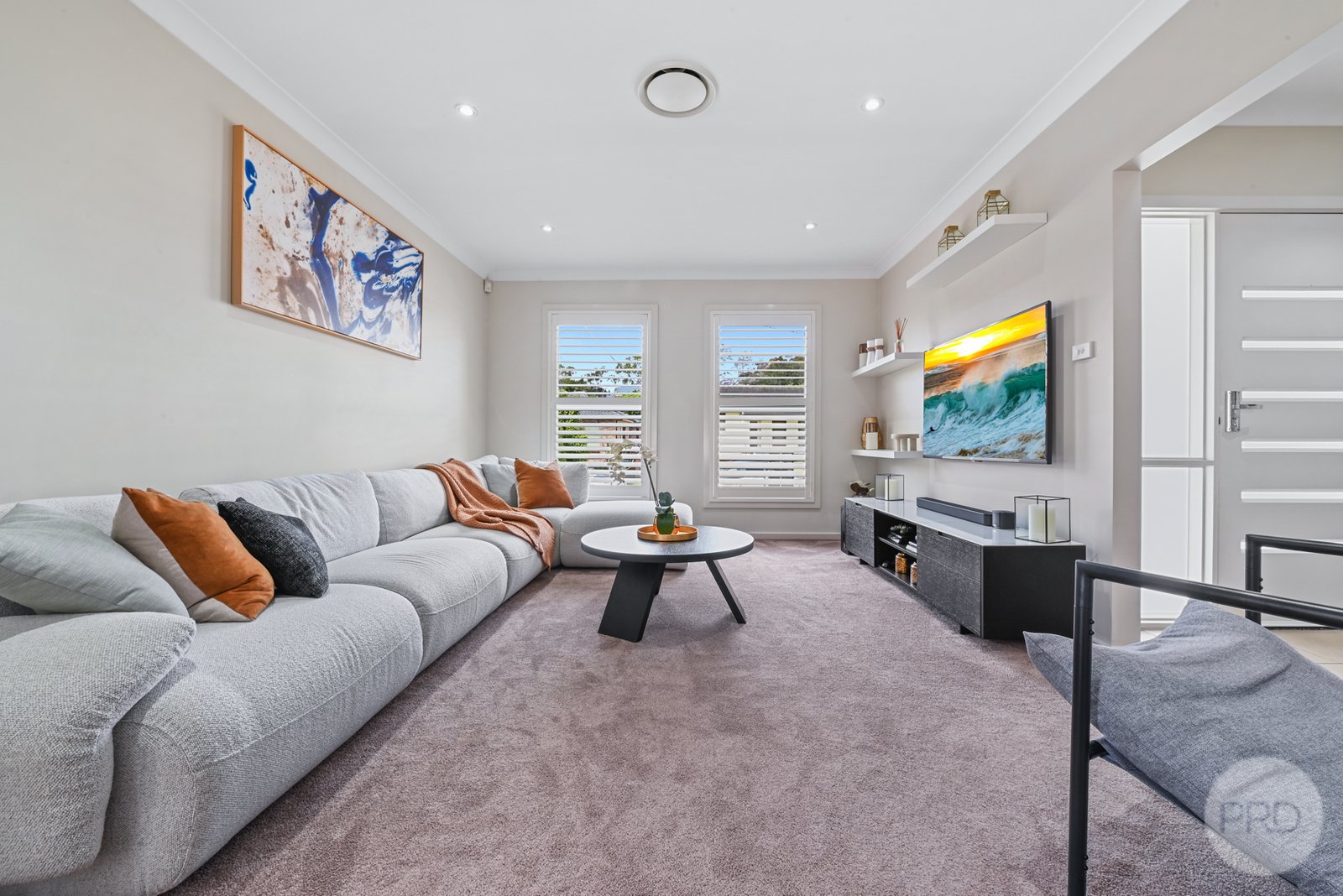 3 Bottlebrush Avenue LUGARNO 10