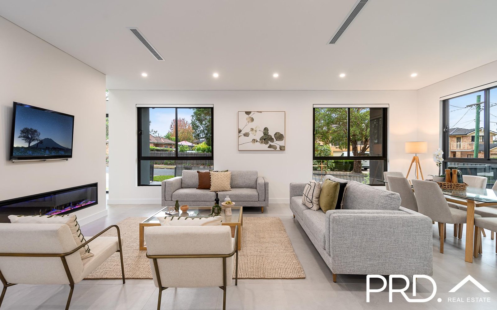 3 Bracher Street EAST HILLS 4