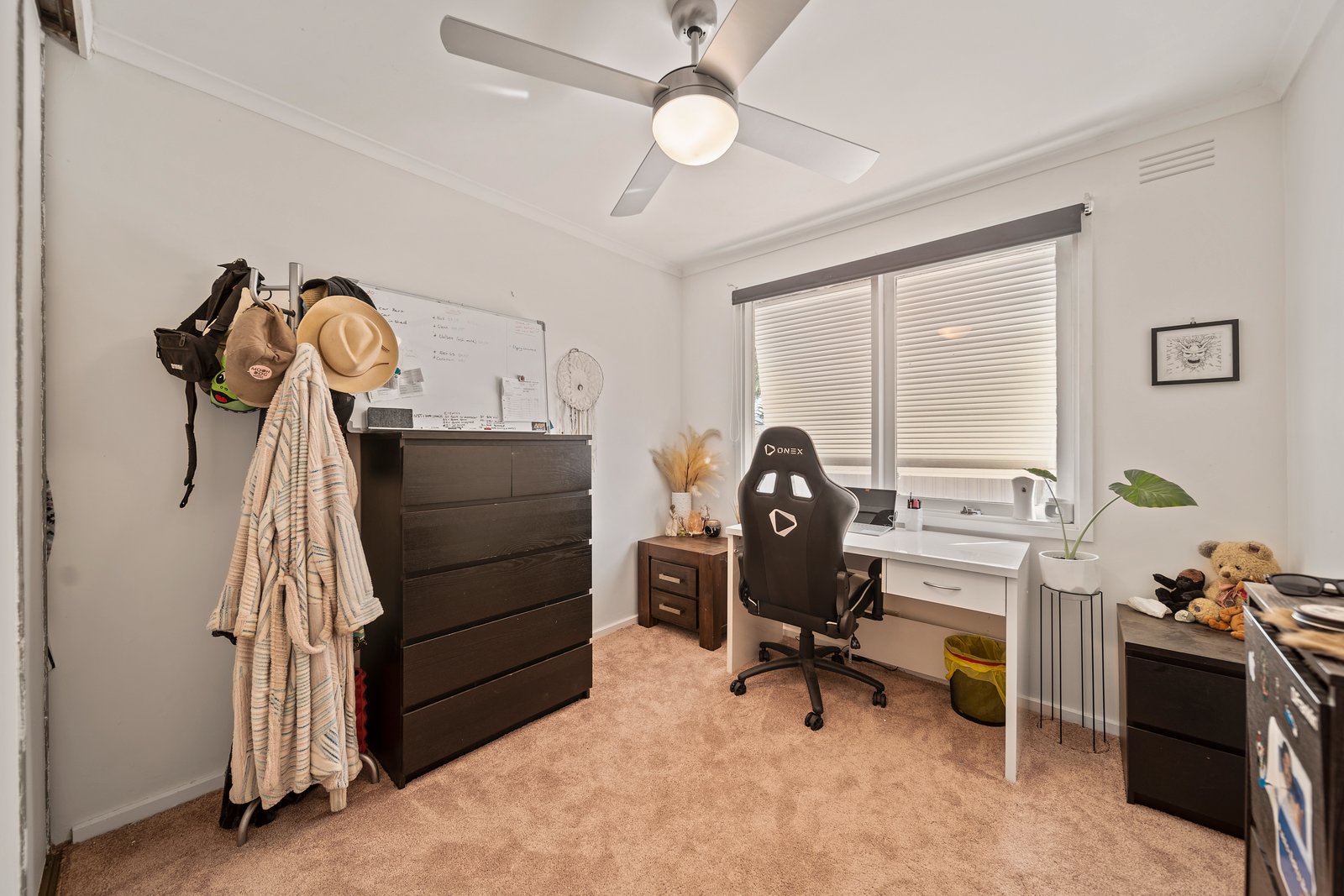 3 Bren Street KENNINGTON 7