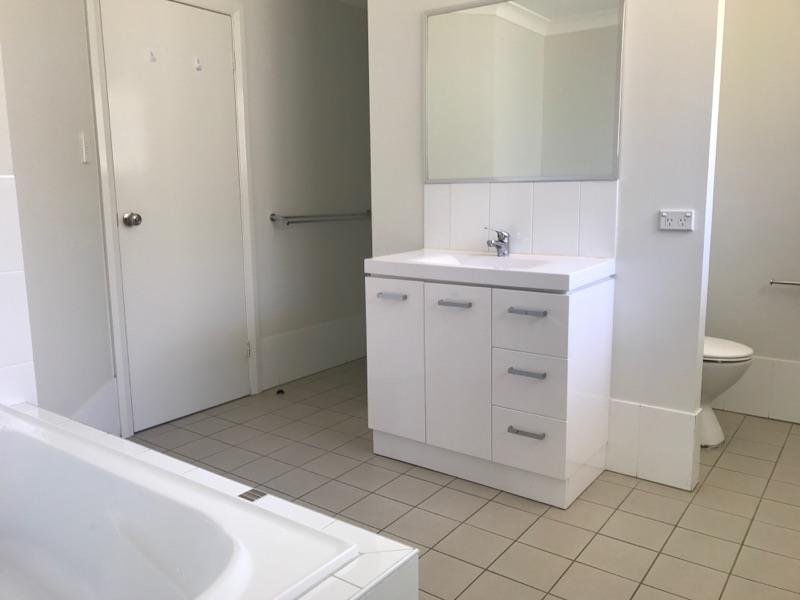 3 Brushbox Grove TAMWORTH 8