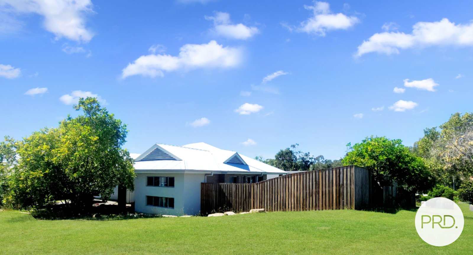 3 Buchanen Street BOYNE ISLAND 1