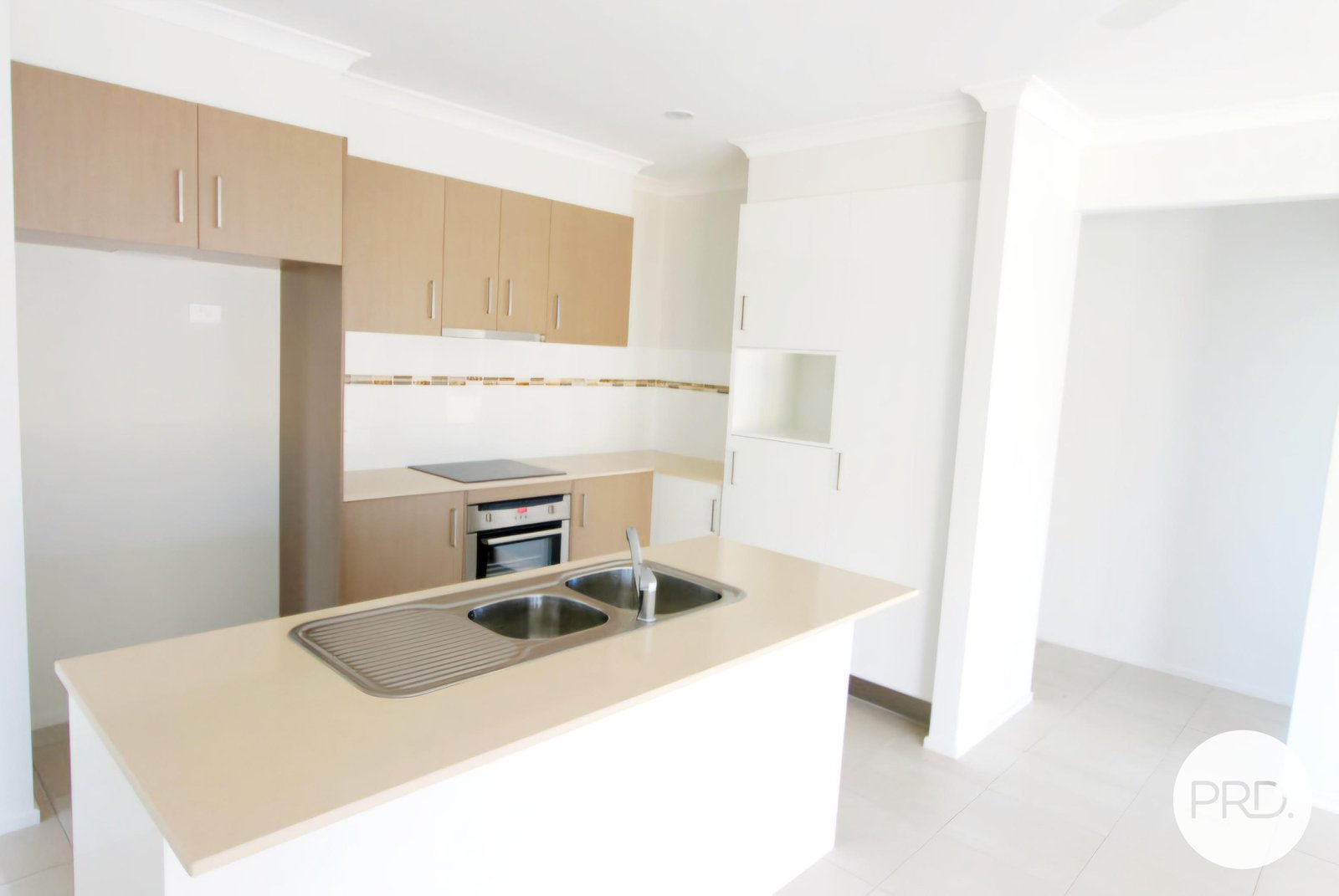 3 Buchanen Street BOYNE ISLAND 2