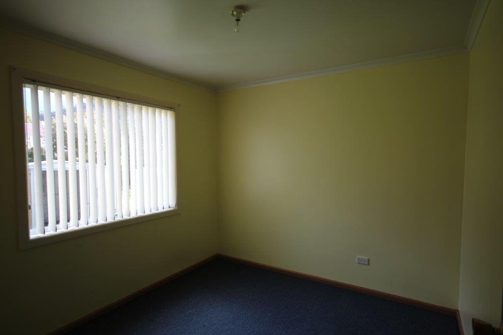 3 Bycool Circle CHIGWELL 5