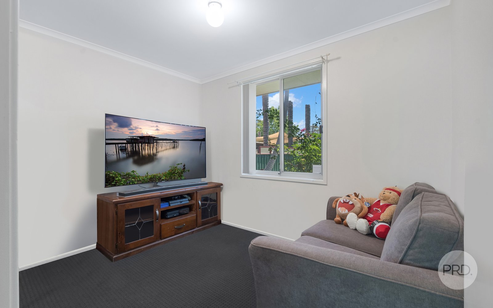 3 Caddens Road KINGSWOOD 3