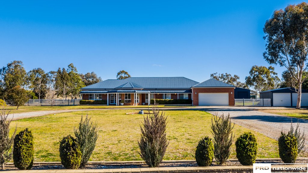 3 Cameron Avenue TAMWORTH 2
