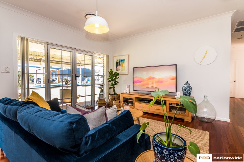 3 Cameron Avenue TAMWORTH 10