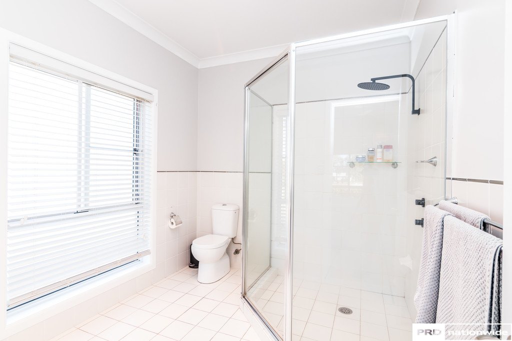 3 Cameron Avenue TAMWORTH 15