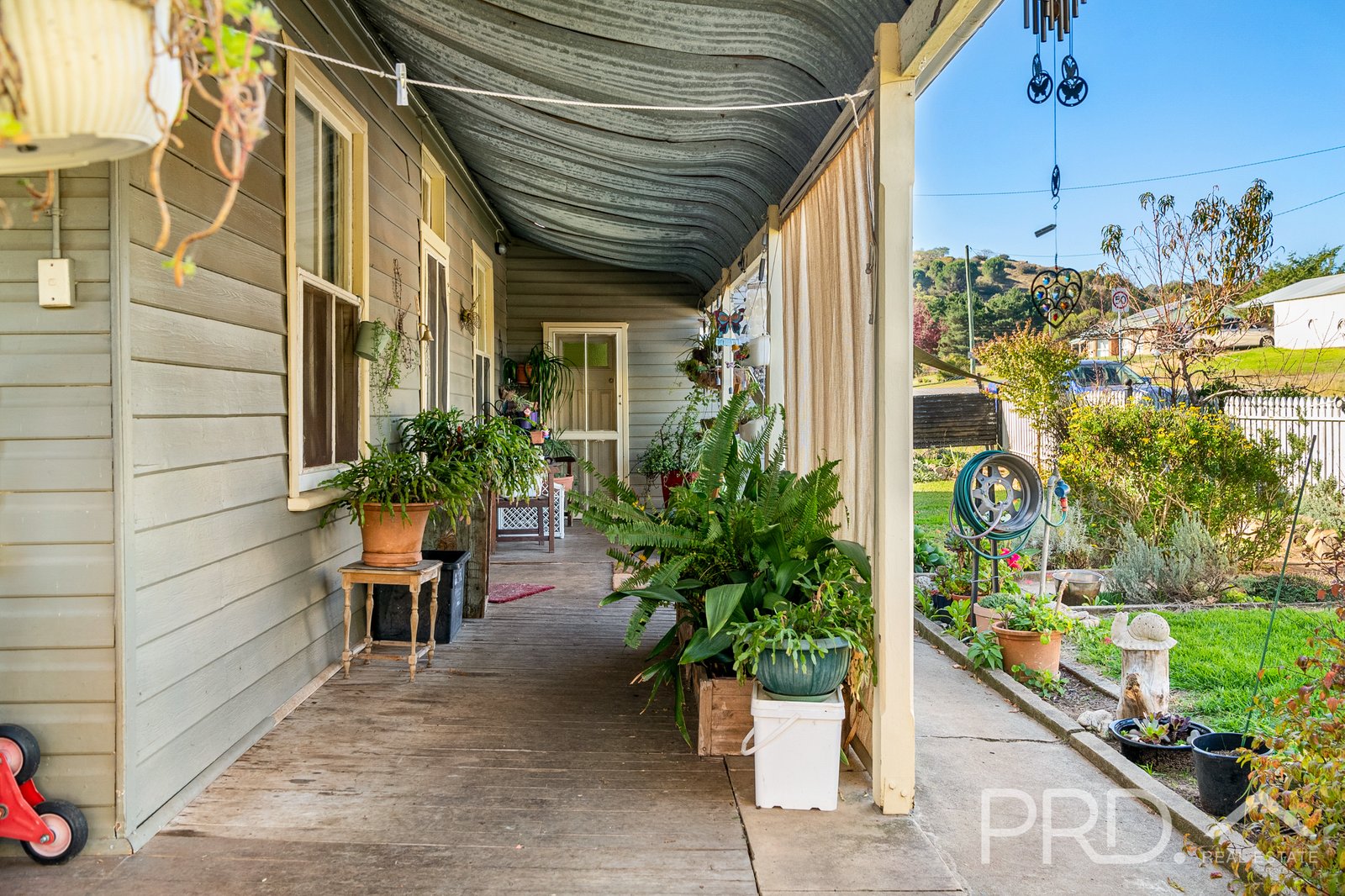 3 Camp Street ADELONG 4