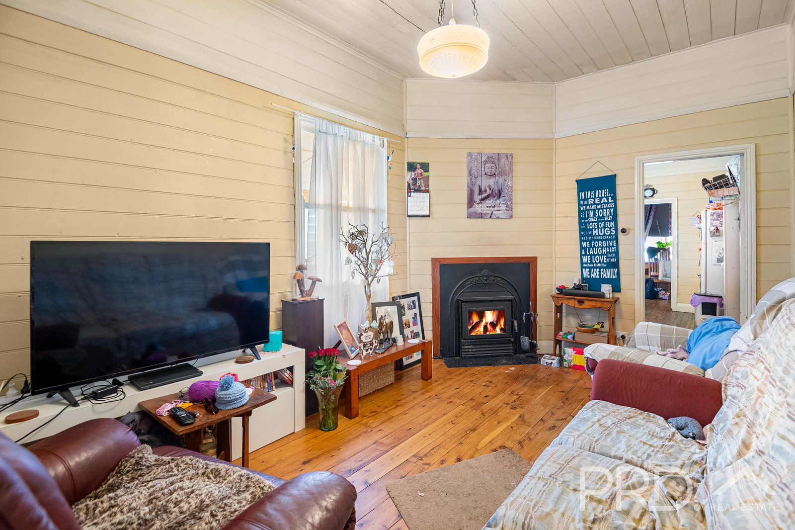 3 Camp Street ADELONG 6