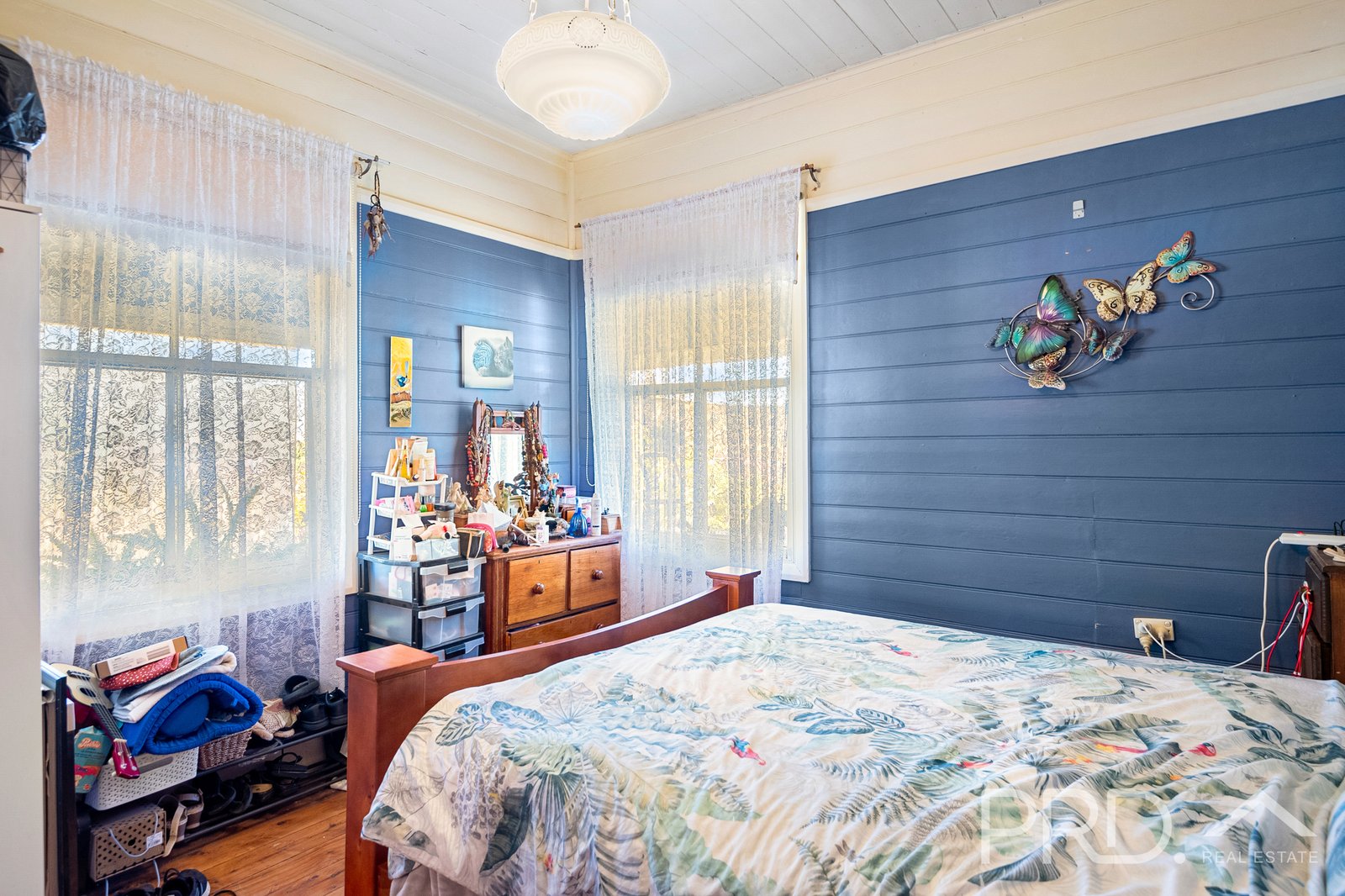 3 Camp Street ADELONG 10