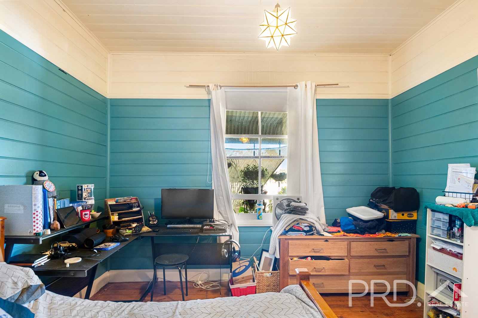 3 Camp Street ADELONG 11