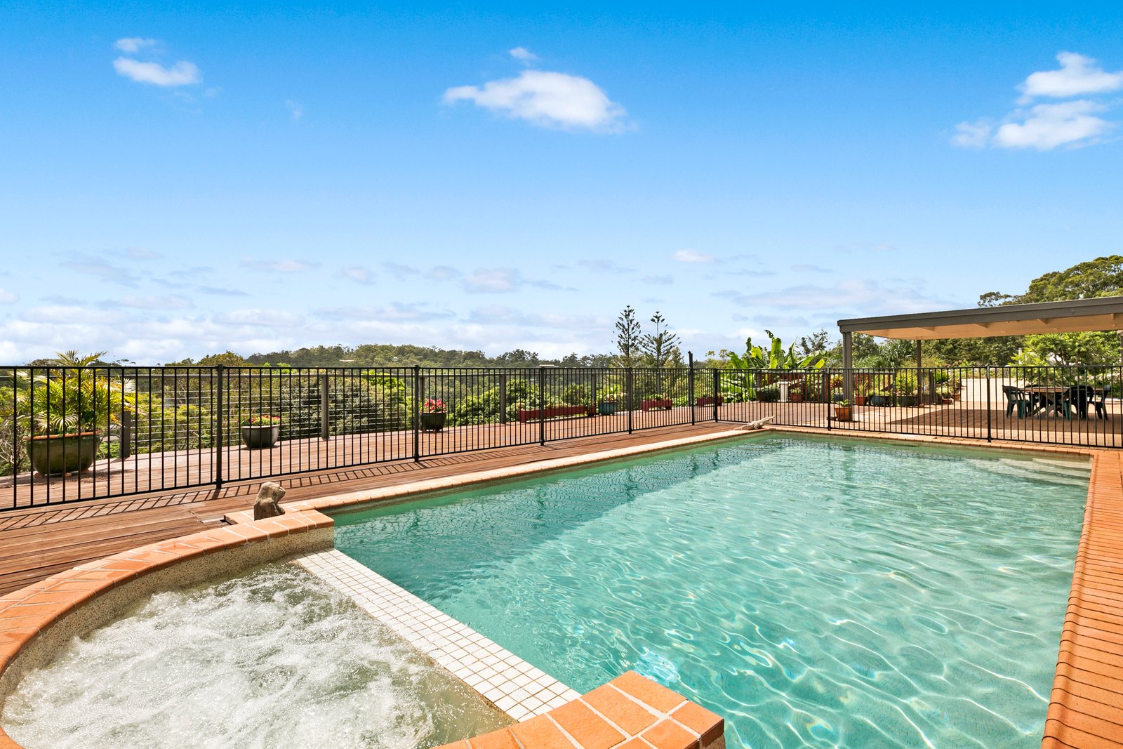 3 Carapook Crescent TALLEBUDGERA 3