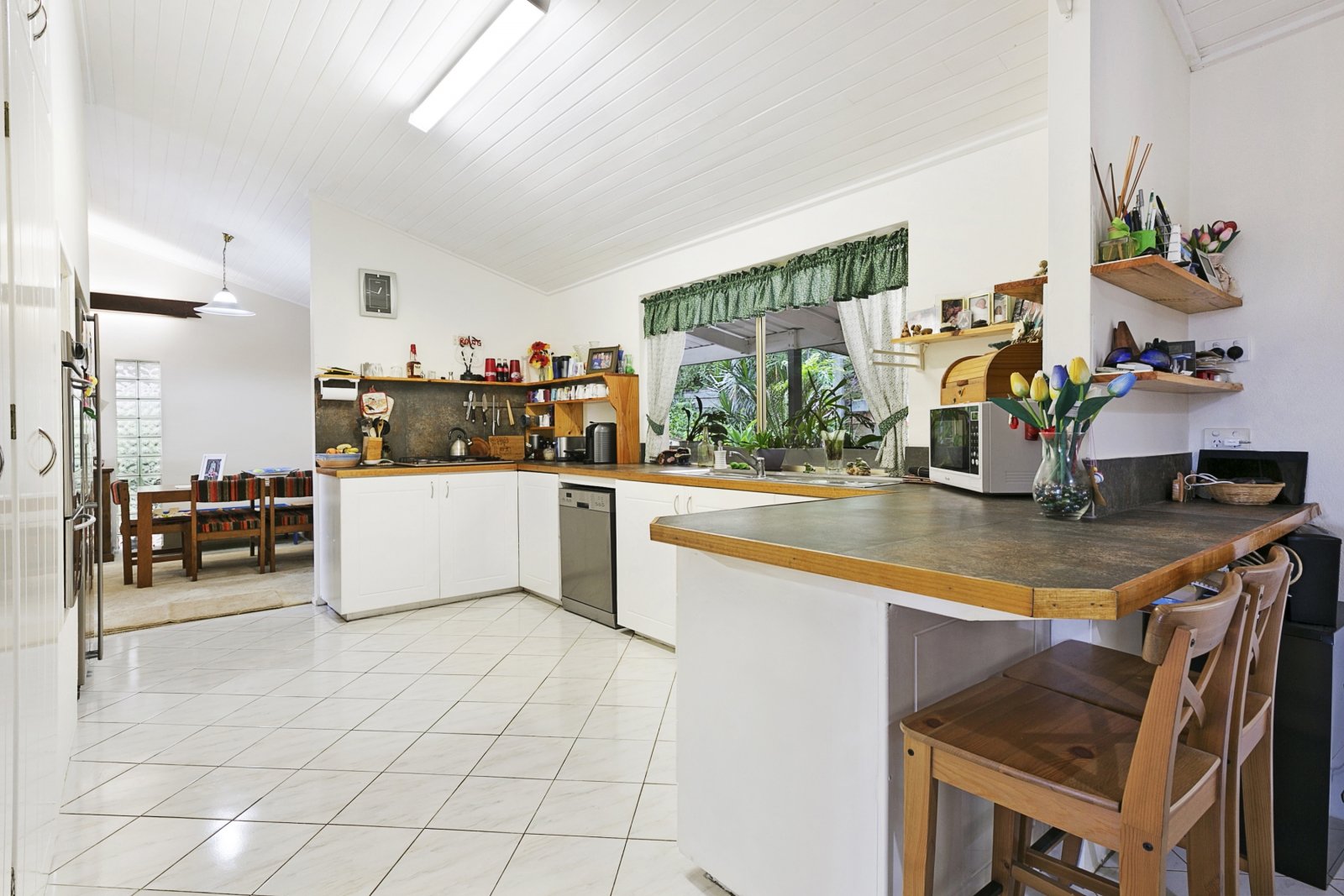 3 Carapook Crescent TALLEBUDGERA 6