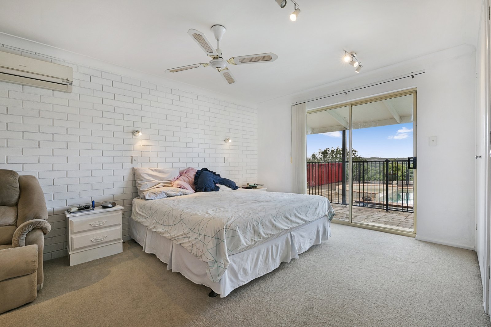 3 Carapook Crescent TALLEBUDGERA 16