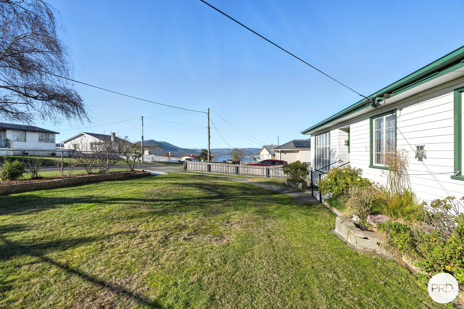 3 Carcoola Street CHIGWELL 12