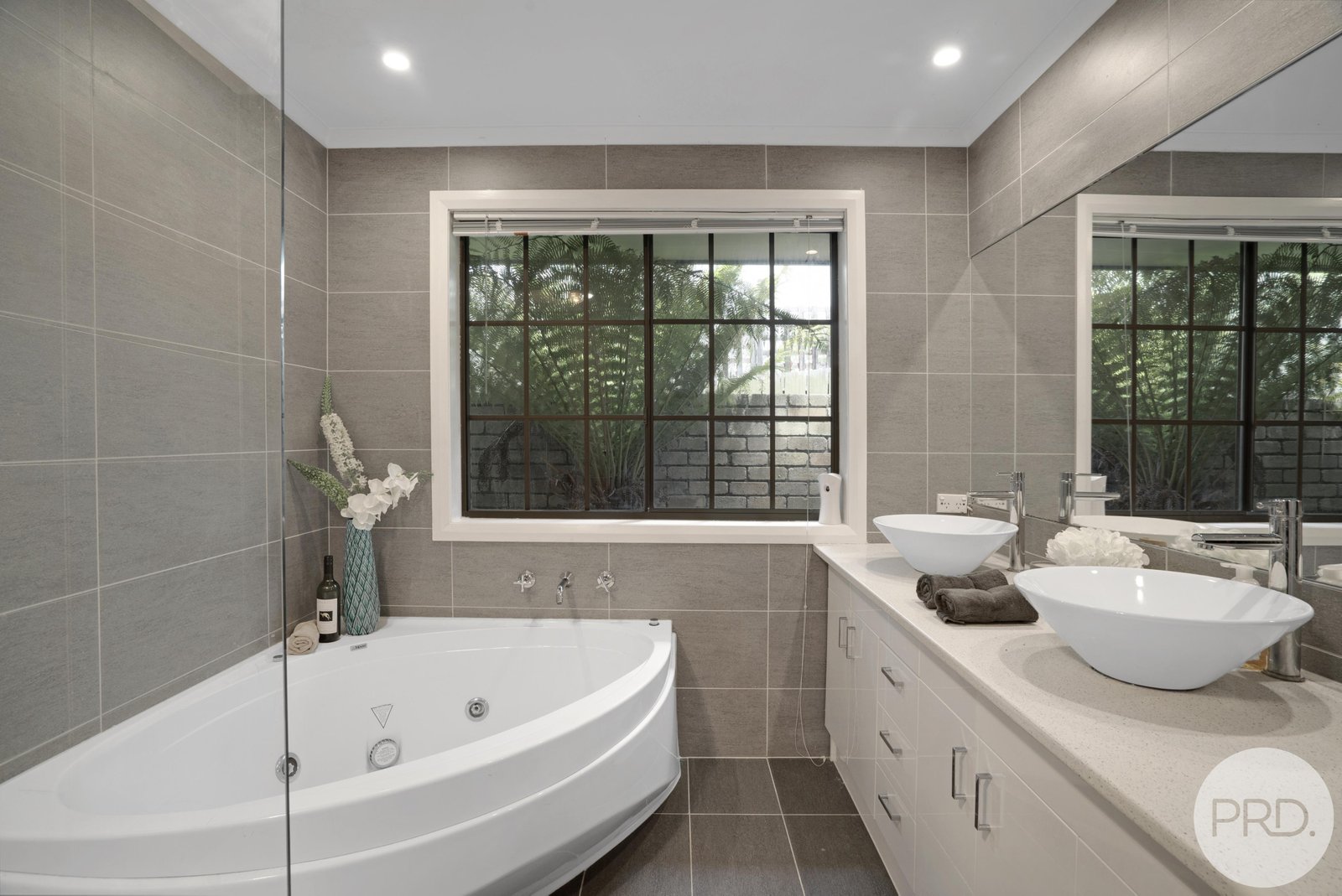 3 Caroline Street DYNNYRNE 12