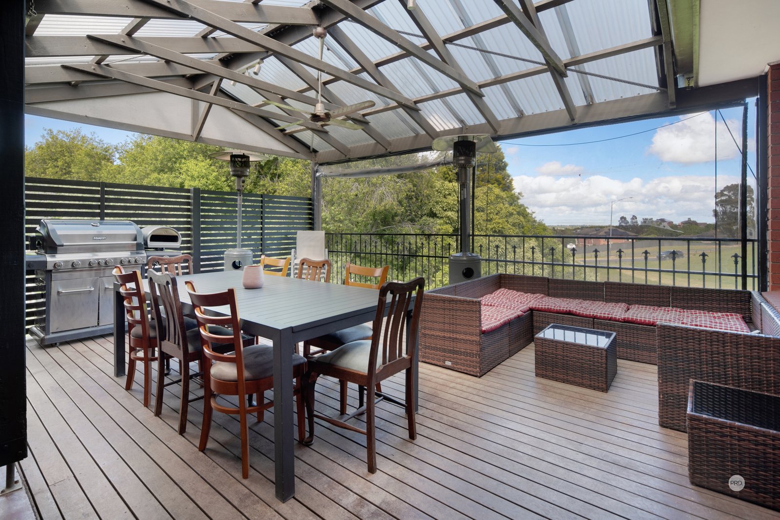 3 Casey Close BLACK HILL 13