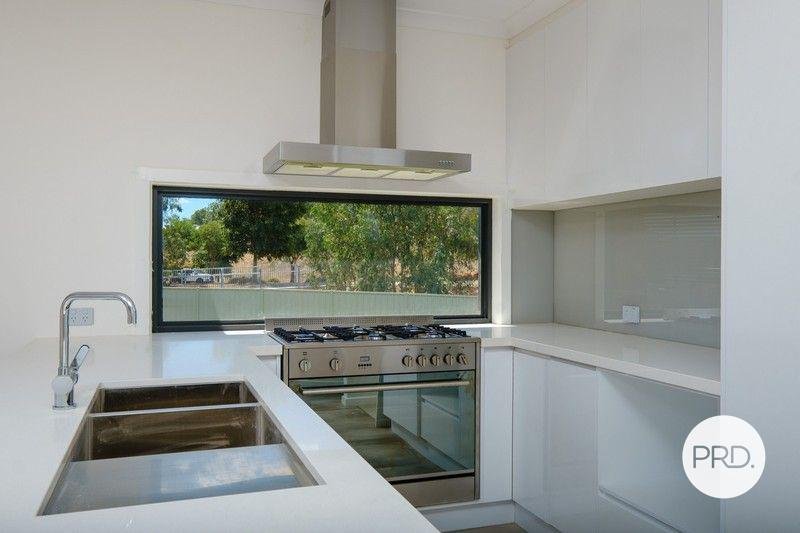 3 Castle Creek Road WODONGA 2