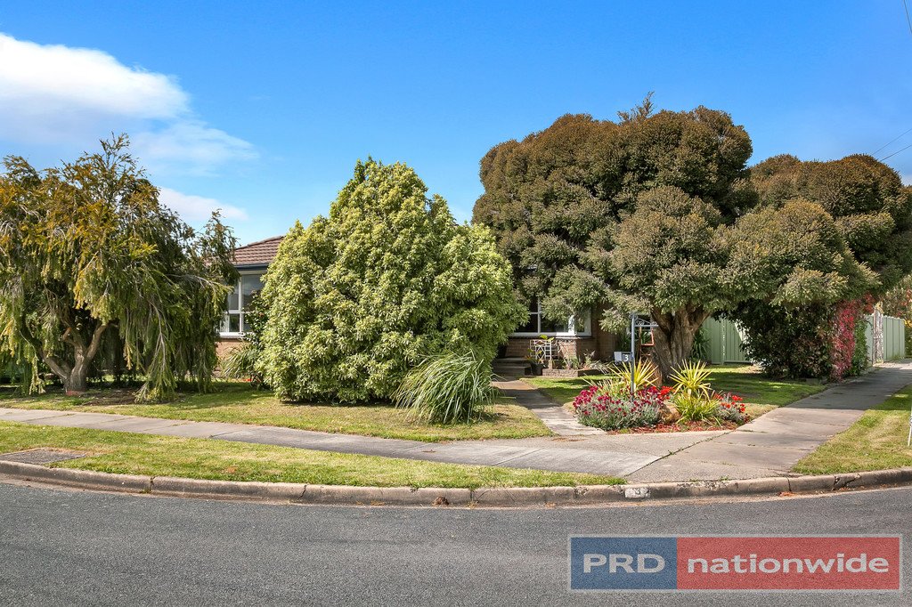 3 Cedric Street WENDOUREE 2