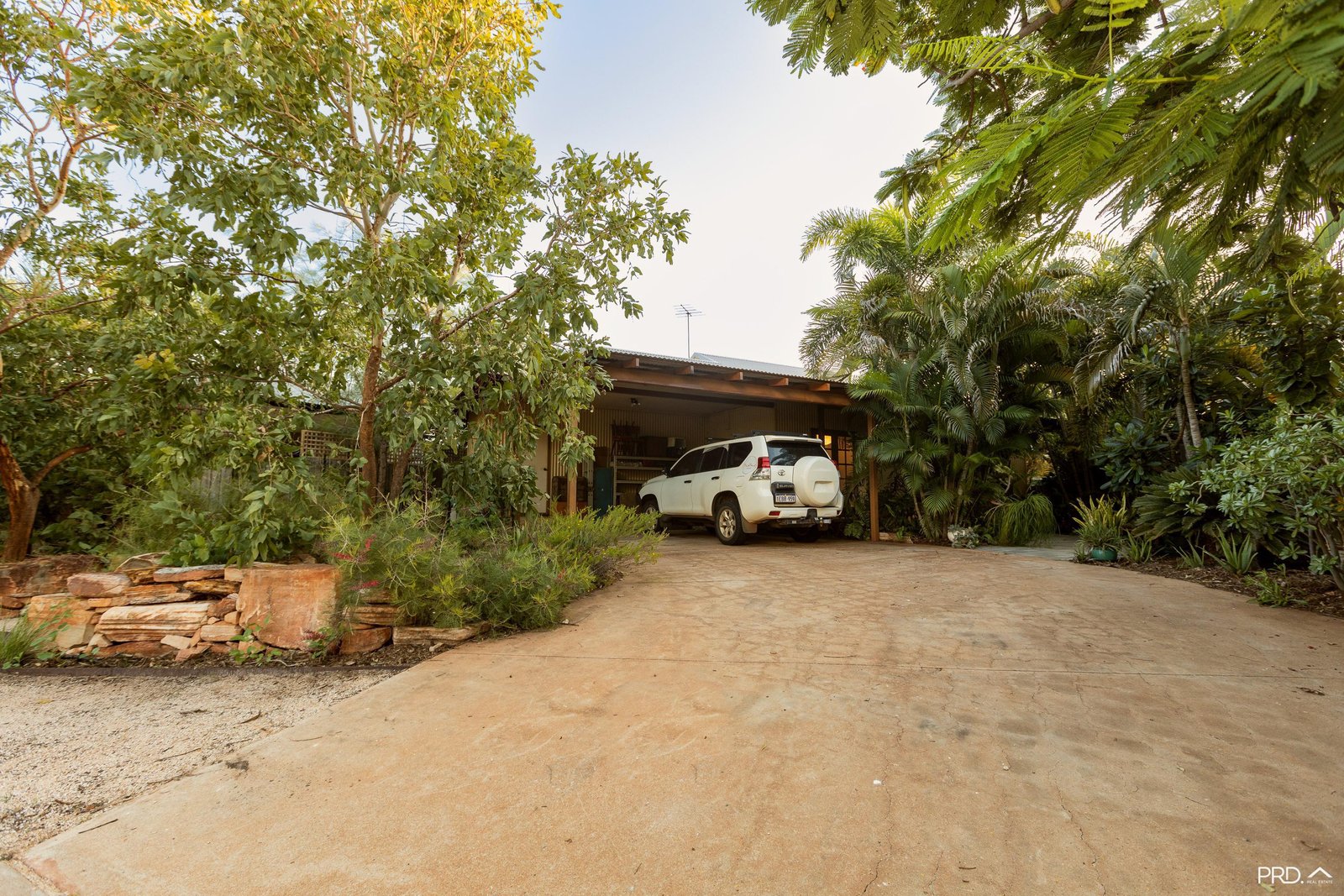 3 Celtic Loop CABLE BEACH 30