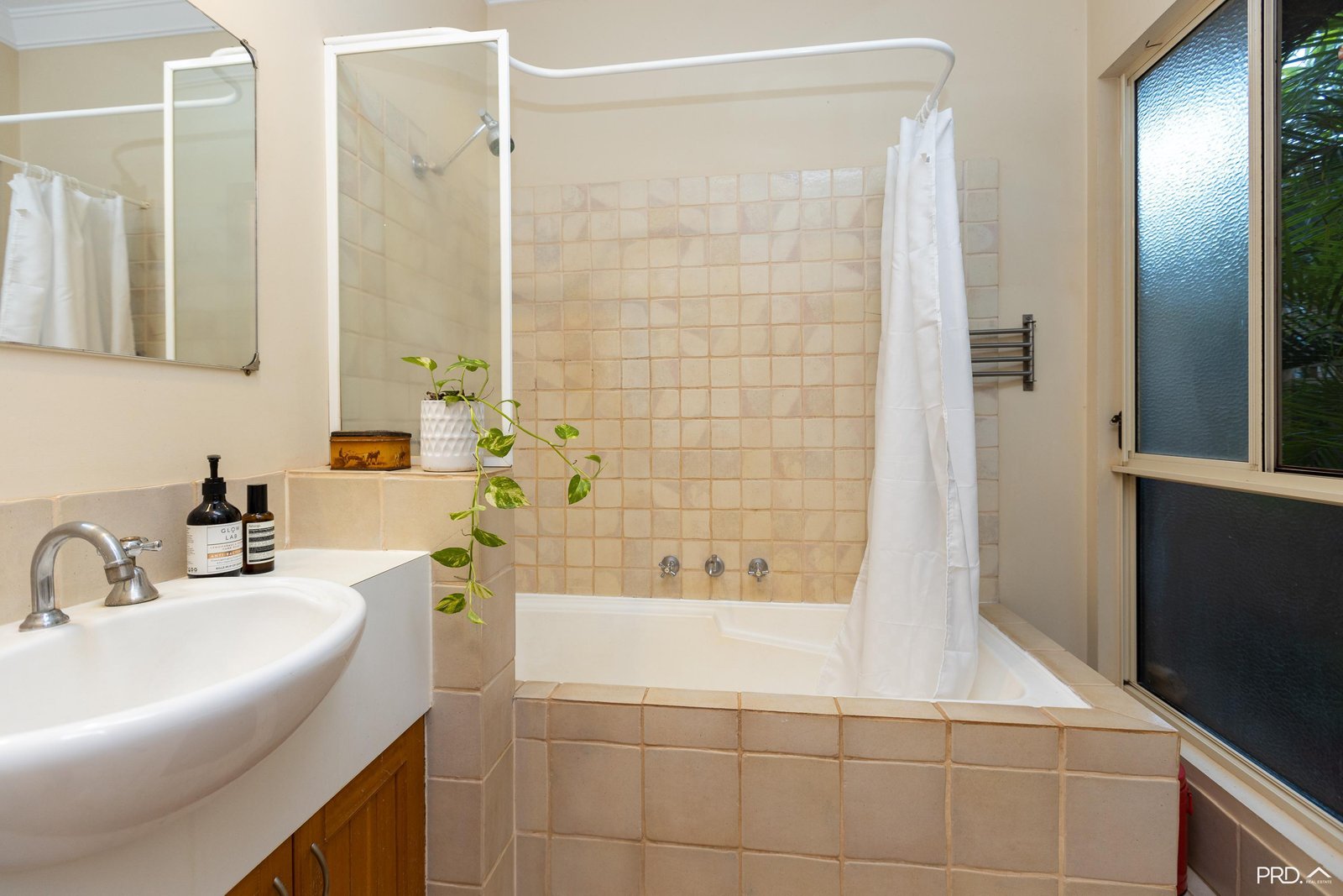 3 Celtic Loop CABLE BEACH 35