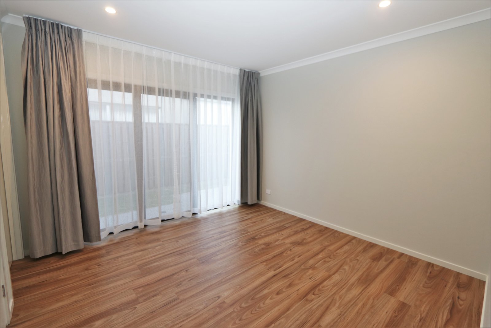 3 Celtic Way HELENSVALE 17