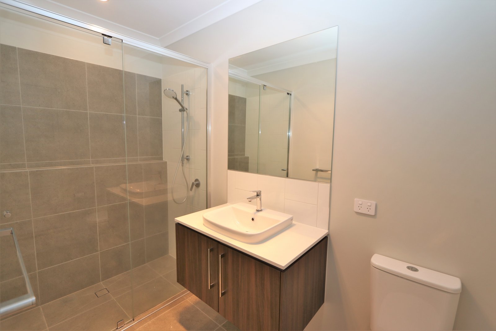 3 Celtic Way HELENSVALE 19