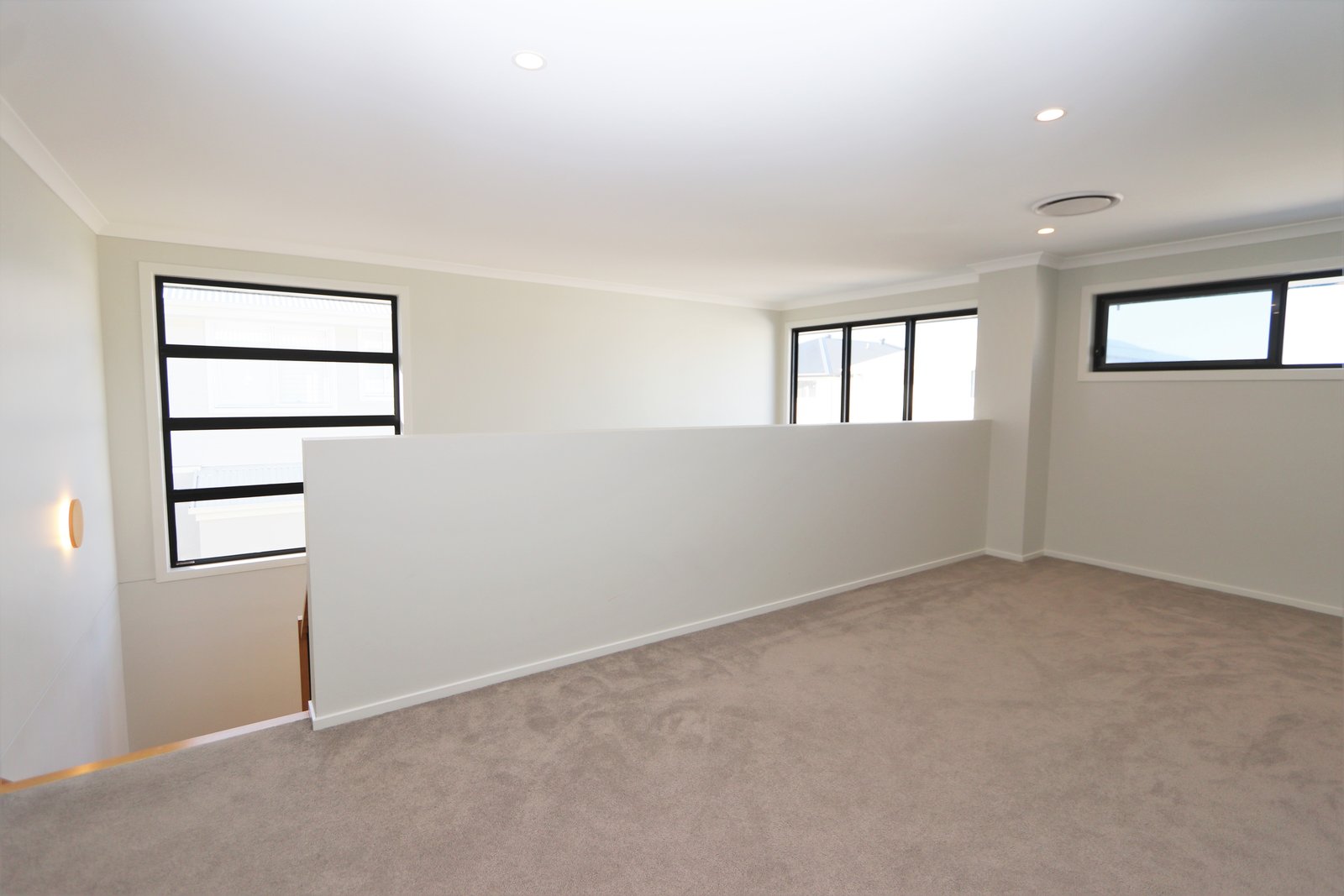 3 Celtic Way HELENSVALE 21
