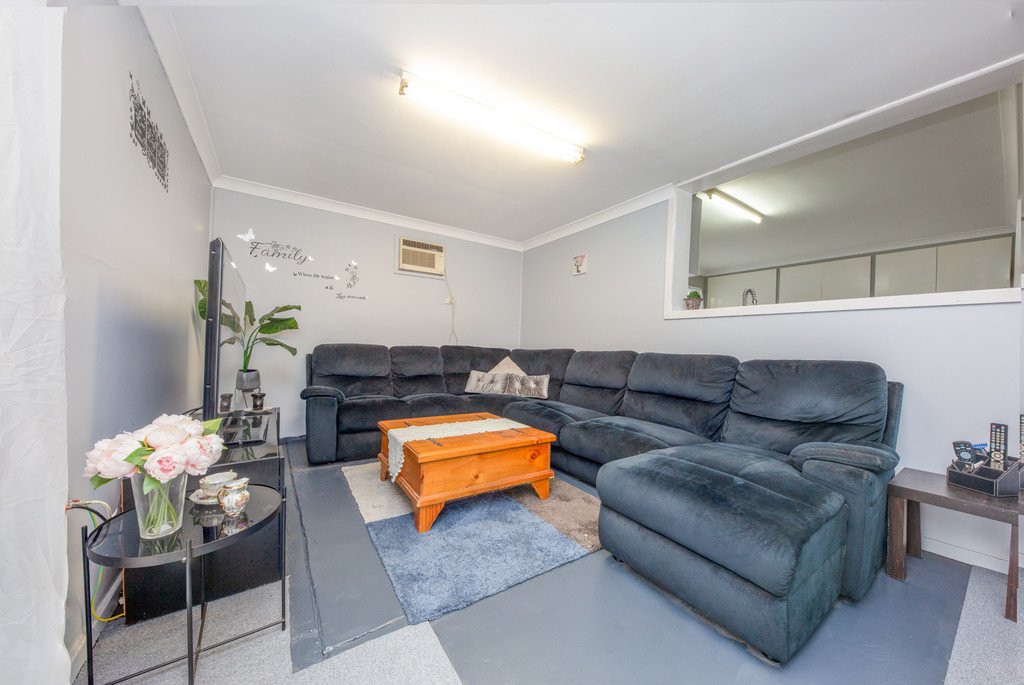 3 Cessnock Rd  WESTON 12
