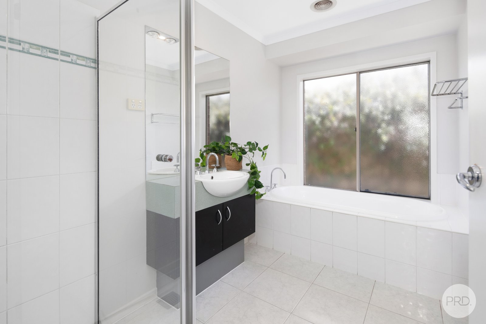 3 Cherohne Court BROWN HILL 11