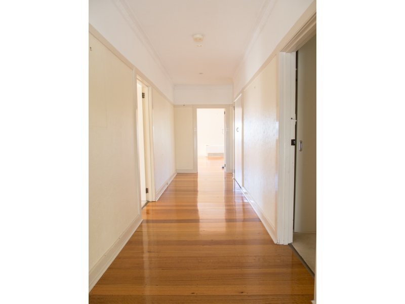 3 Cheverton Parade SANDY BAY 6