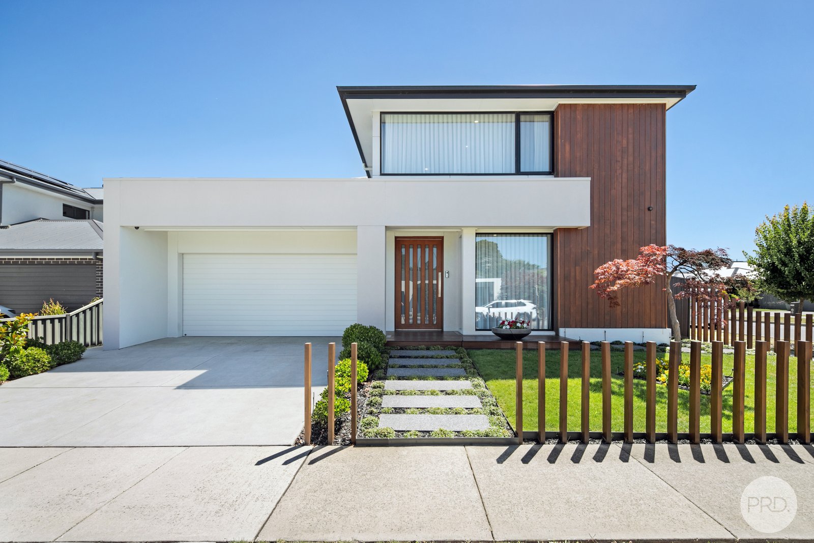 3 Cinnamon Drive LAKE GARDENS 1