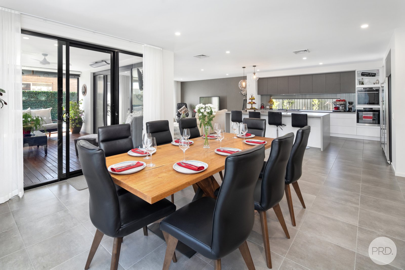 3 Cinnamon Drive LAKE GARDENS 7