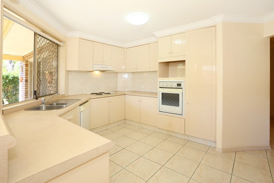 3 Clarinda Street ROBINA 5