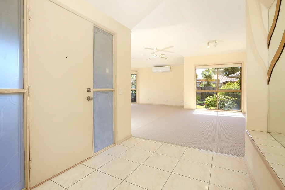 3 Clarinda Street ROBINA 6