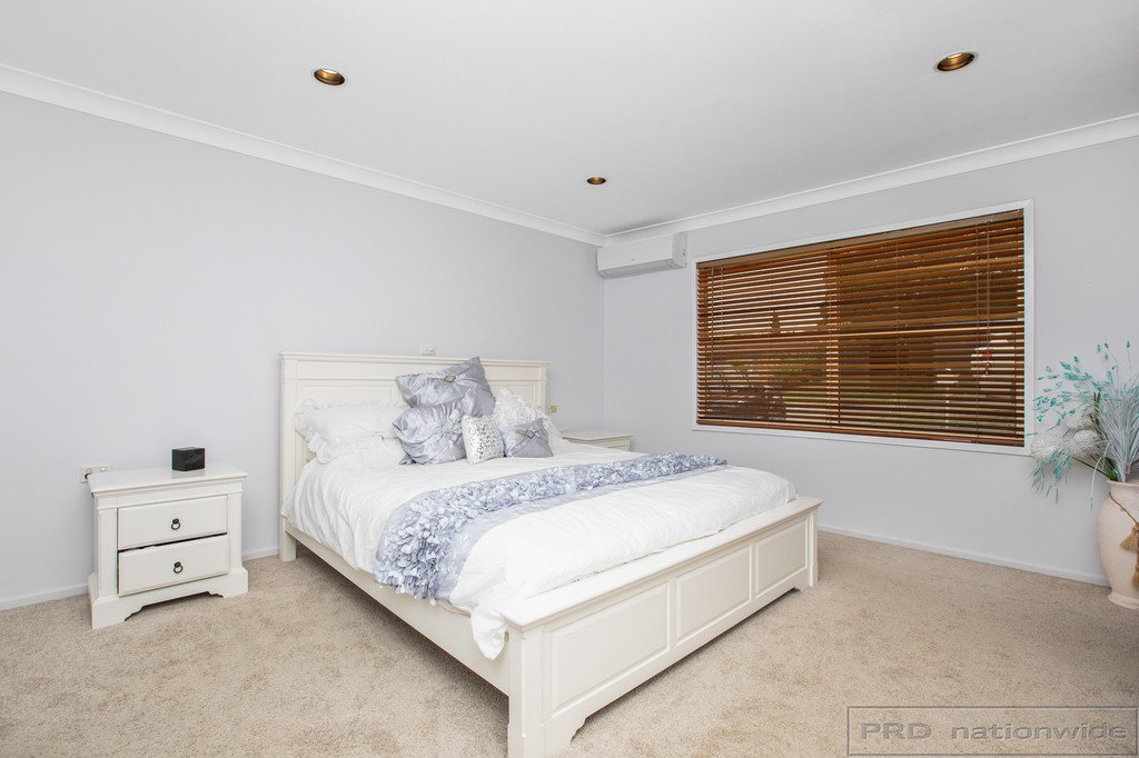 3 Clayton Crescent RUTHERFORD 14