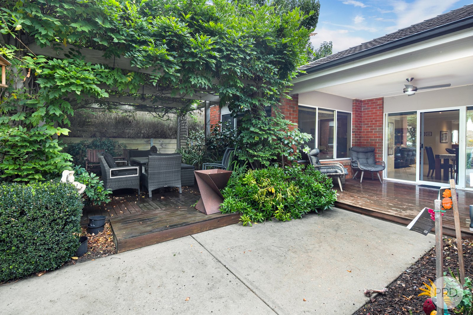 3 Club House Close BUNINYONG 12