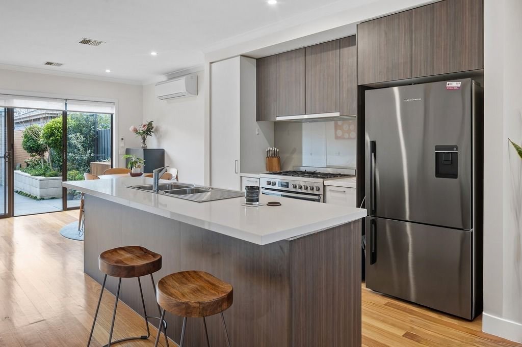 Gallery: 3 Colville Crescent