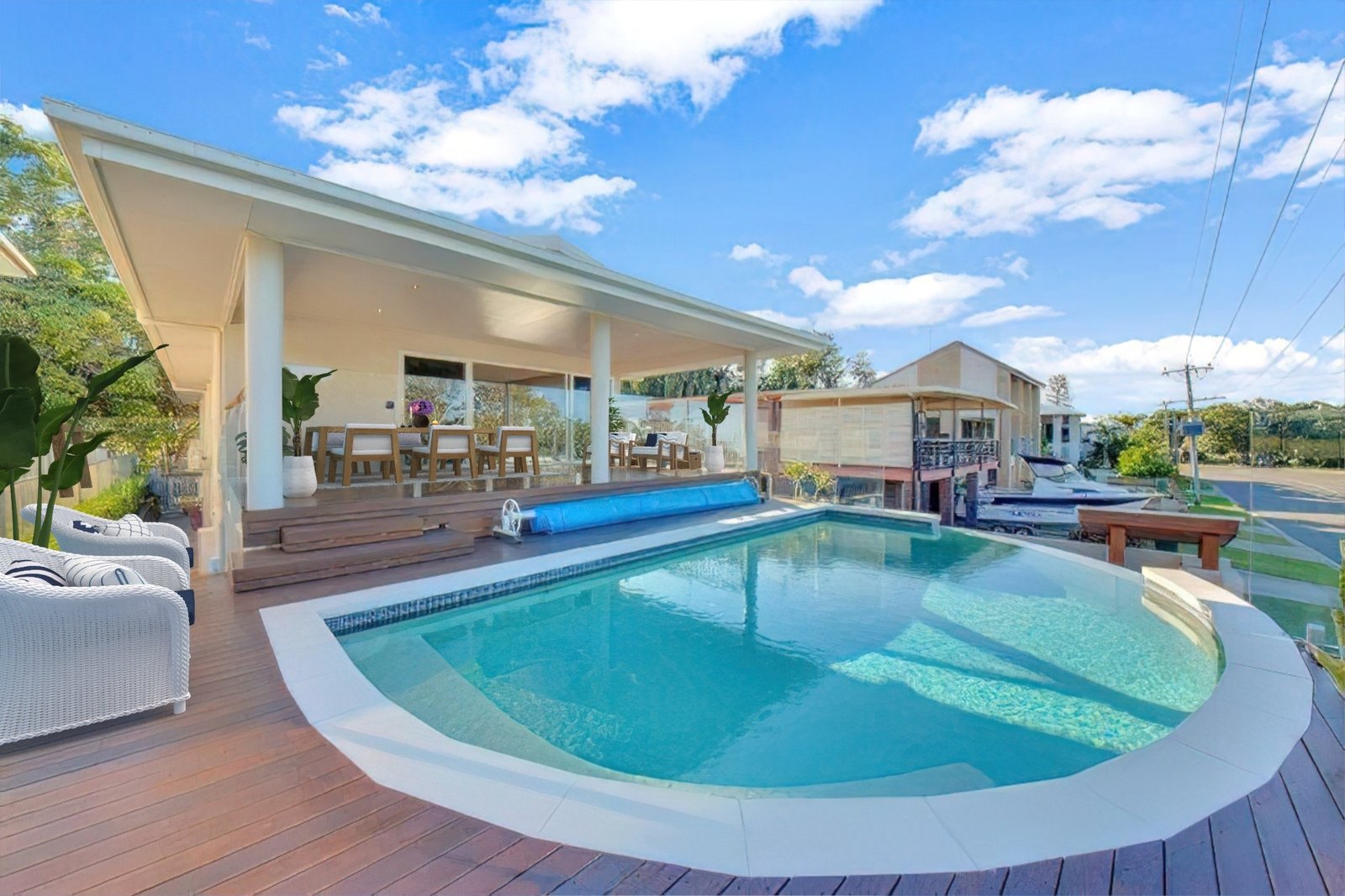 3 COLYER Avenue TANNUM SANDS 4