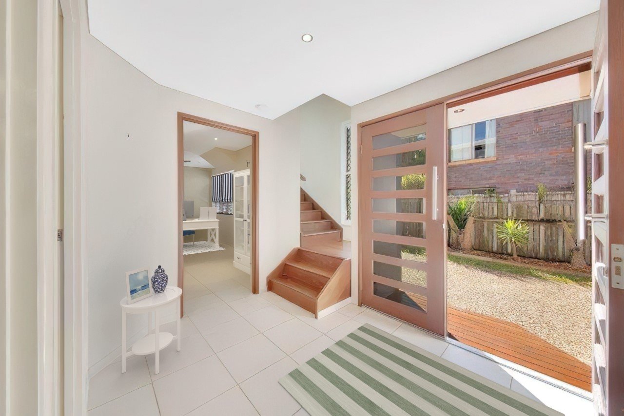 3 COLYER Avenue TANNUM SANDS 13