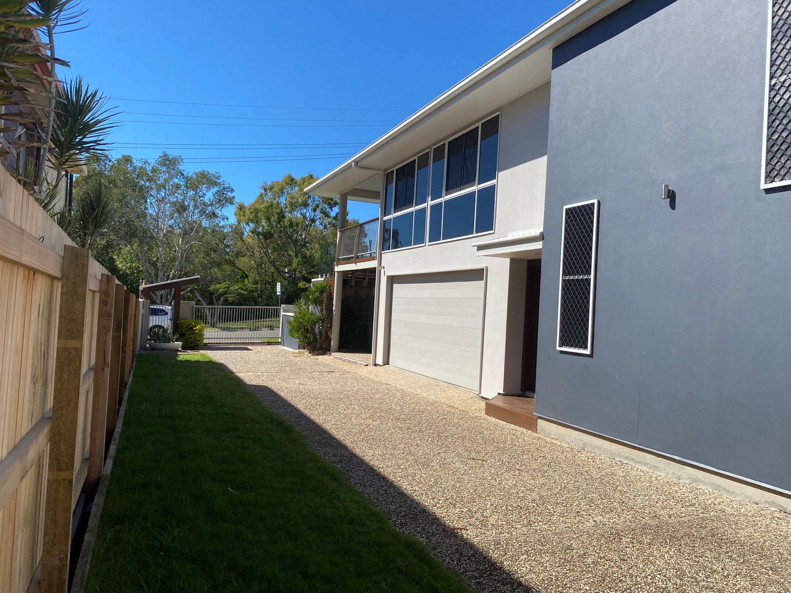 3 COLYER Avenue TANNUM SANDS 19