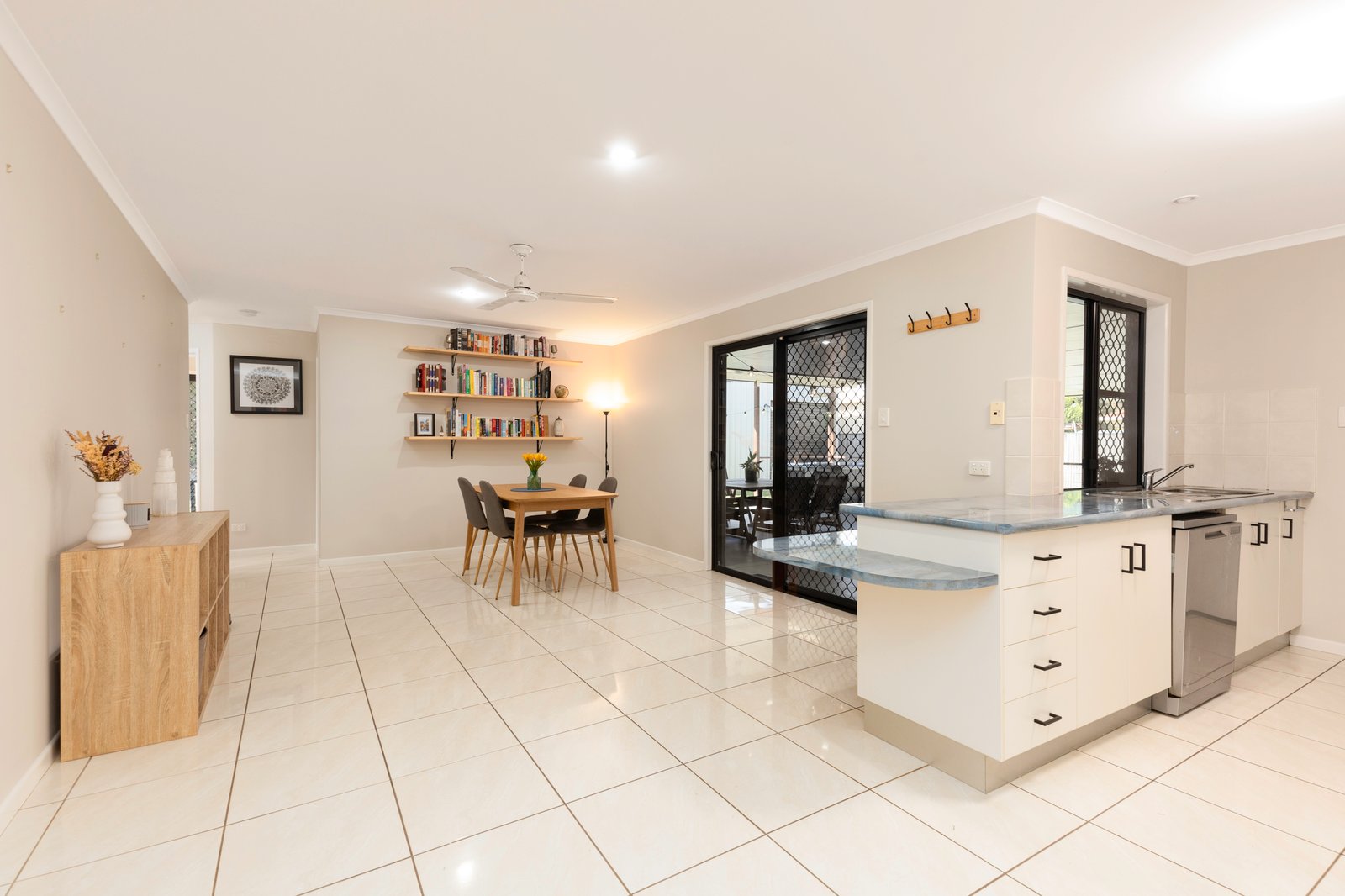 3 Companion Way BUCASIA 14