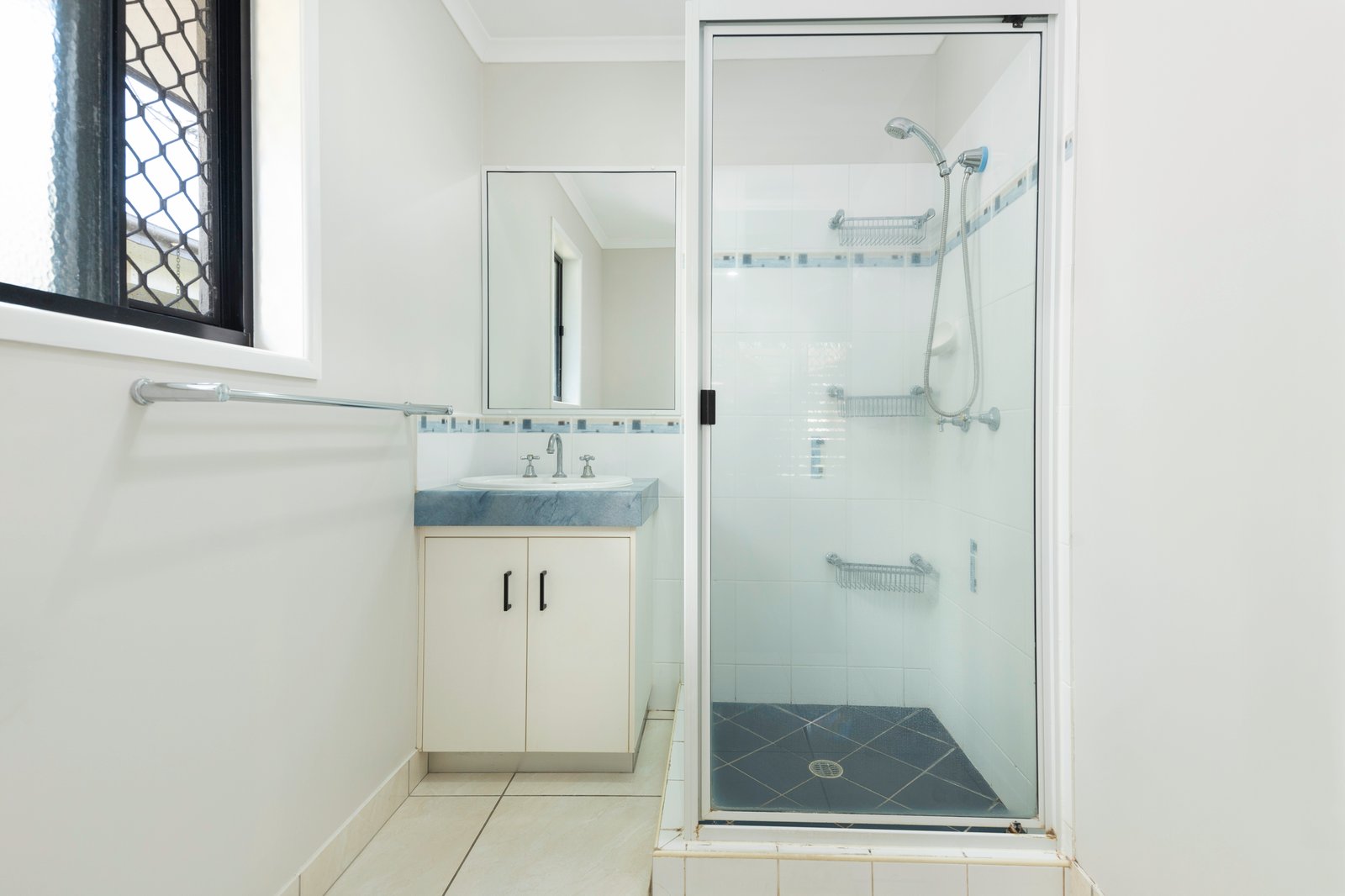 3 Companion Way BUCASIA 13