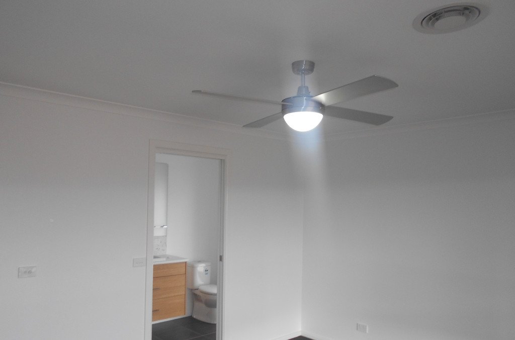 3 Coolamine Circuit TUMUT 9