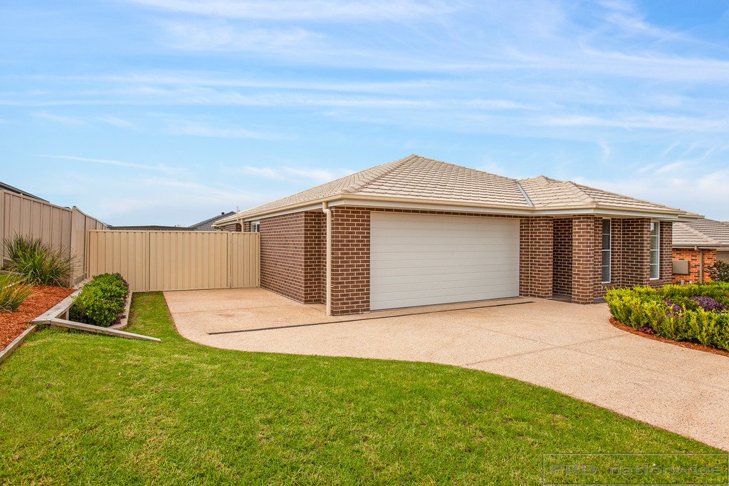 3 Cornwell Street THORNTON 2