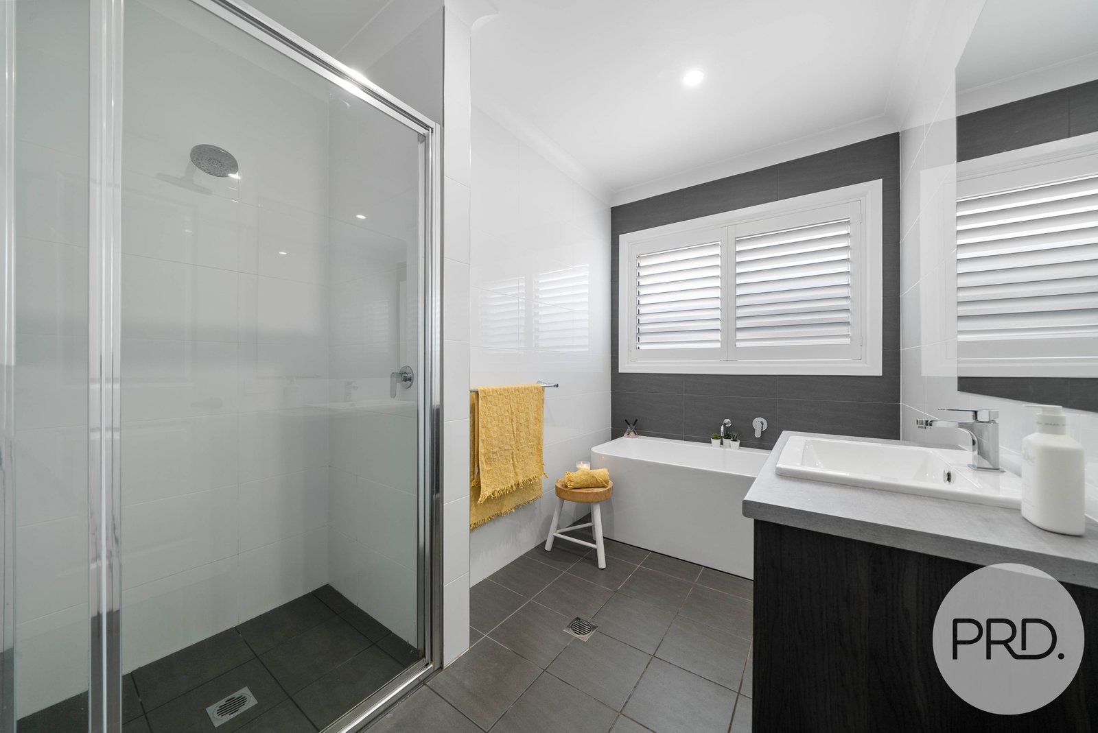 3 Couch Court TURVEY PARK 12